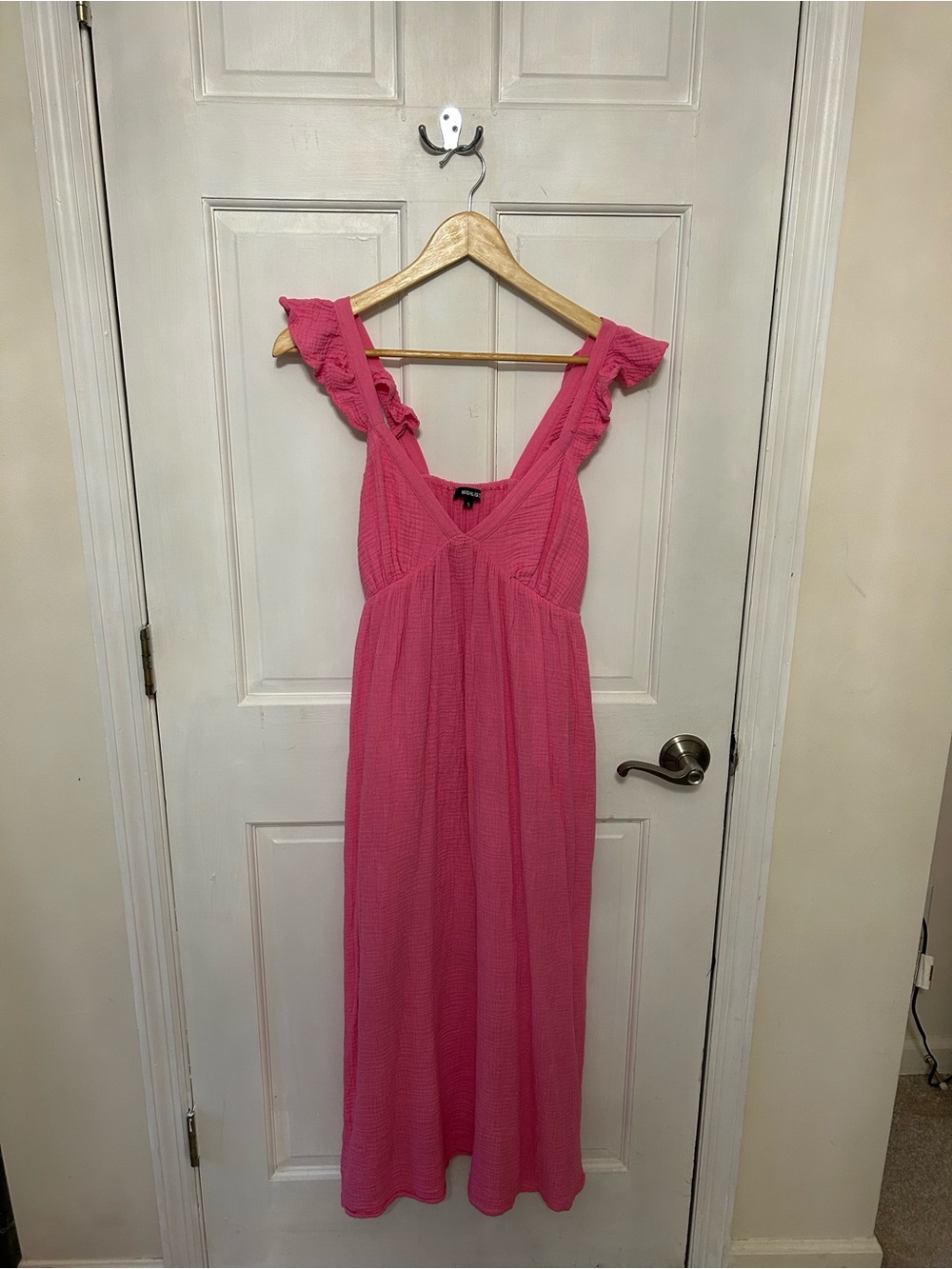 Wishlist Pink Ruffle-Shoulder Midi Dress